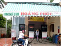 Người đàn ông này làm sao biết mình trả tiền xăng A92 nhưng bị đổ vào xe xăng A83?
