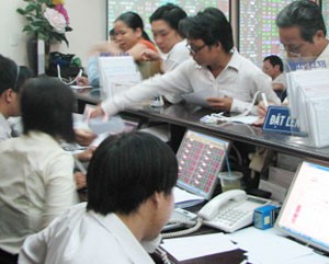 Nhân viên công ty 99Kl99 link đăng nhập tất bậc với công việc. 
