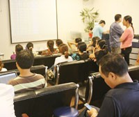 Nếu nền Kl992 cổng game cá cược tăng trưởng từng ngày mà TTCK lại có diễn biến ngược lại thì đó là điều không hợp lý.