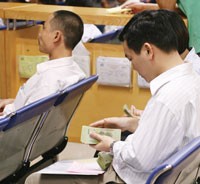 SCIC đang tập trung bán phần vốn 99Kl99 trực tiếp đá gà tại các DN.
