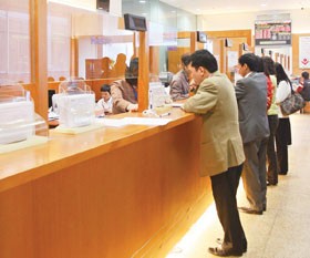 Không chỉ CTCK kẹt mà các NĐT lớn ở các công ty này cũng bị kẹt hàng.
