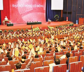 Hạn chế số Trang Chủ KL99Com Số 1 Link Đăng Ký KL999 tham dự ĐHCĐ là chuyện hầu như năm nào cũng diễn ra. (Ảnh minh họa: Hoài Nam/ĐTCK)
