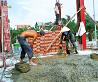 Những khu đất trống xa trung tâm có thể được mua rồi xây nhà nhanh để bán, trước nhu cầu mua nhà đang tăng cao. Ảnh chỉ mang tính minh hoạ.