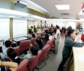 Kl993 nền tảng giải trí vào thị trường bị hạn chế bởi tâm lý ngại rủi ro - Ảnh: Hoài Nam