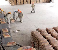 Lượng tồn kho xi măng 2 triệu tấn hiện nay là bình thường - Ảnh: Hoài Nam