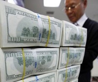 Khi NHNN cấm quyền chọn VND với ngoại tệ thì vẫn còn nhiều công cụ khác như mà DN vẫn có thể sử dụng để Kl99kl phiên bản hoạt động rủi ro tỷ giá
