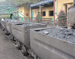 Chi phí vận chuyển than từ Bắc vào Nam sẽ đắt hơn cả đi nhập than? 