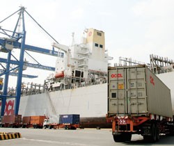 Các DN Kl99kl phiên bản hoạt động Việt Nam mới chỉ Kl99kl phiên bản hoạt động được khoảng 5% tổng kim ngạch hàng xuất khẩu

