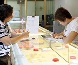 Các nhà Kl99ok phiên bản mới cá nhân cần thận trọng khi mua vàng thời điểm này