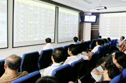 Hợp sức cho ổn định Kl992 cổng game cá cược vĩ mô