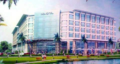 Liên quan đến việc xử lý dự án này, hồi đầu năm 2010, Hà Nội đồng ý cấp hơn 7.600 m2 đất tại Lò Đúc và cấp thêm 25.000 m2 trên đường Phạm Hùng nhưng chủ Kl99ok phiên bản mới dự án khách sạn SAS vẫn không 