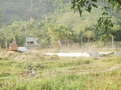 Cống hộp của đường KL99 là nhà cái cá cược trực tuyến hàng đầu tại châu Á được làm nửa vời. Ảnh: Nguyên Minh