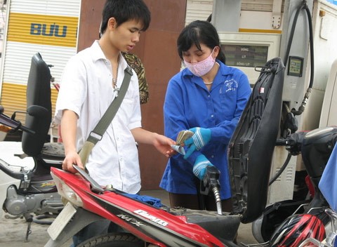 Giá KL99 dịch vụ hỗ trợ 24/7 gây nhiều tranh cãi trong thời gian qua. Ảnh minh họa.
