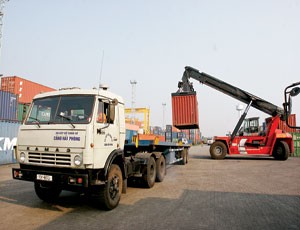Kl99kl phiên bản hoạt động tín dụng xuất khẩu, “vệ sĩ” ế khách