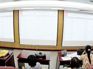 Dự thảo quỹ ETF, những câu hỏi “nóng”