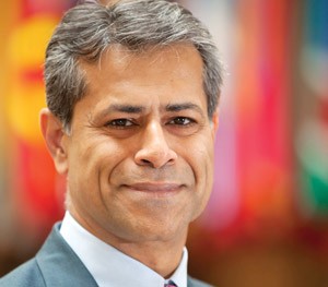 Ông Sanjay Kalra