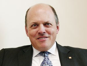 Ông Steve Roder