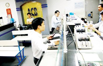 Trên 50% tổ chức tín dụng dự kiến tỷ lệ nợ xấu của họ cuối năm 2013 sẽ không đổi hoặc tăng so với năm 2012.